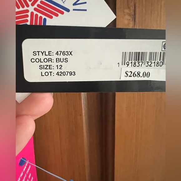 Evening Gown - Picture 5 of 6